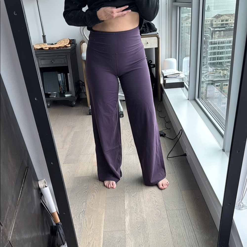 Athleta Elation wide leg leggings Size Medium